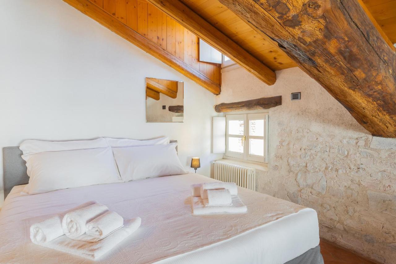 Antiche Mura Como By Rent All קומו מראה חיצוני תמונה