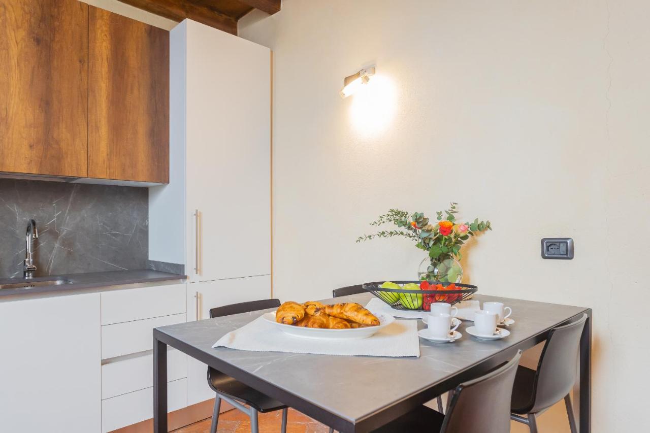 Antiche Mura Como By Rent All קומו מראה חיצוני תמונה